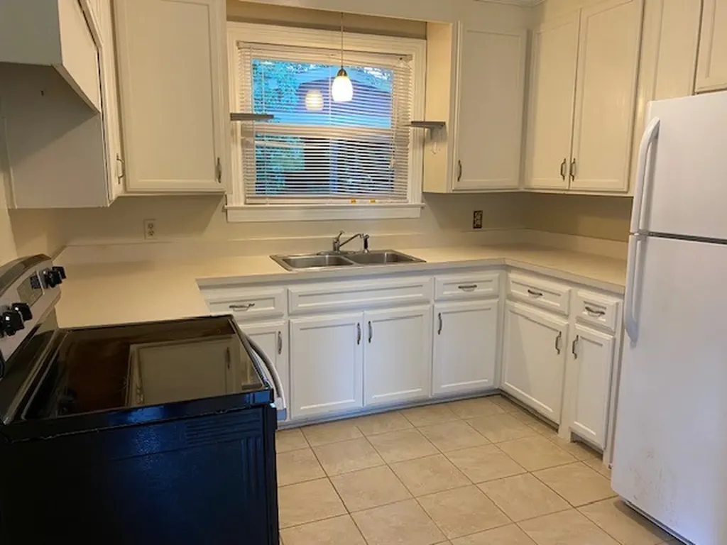 472 Manley Drive Nashville TN 37220