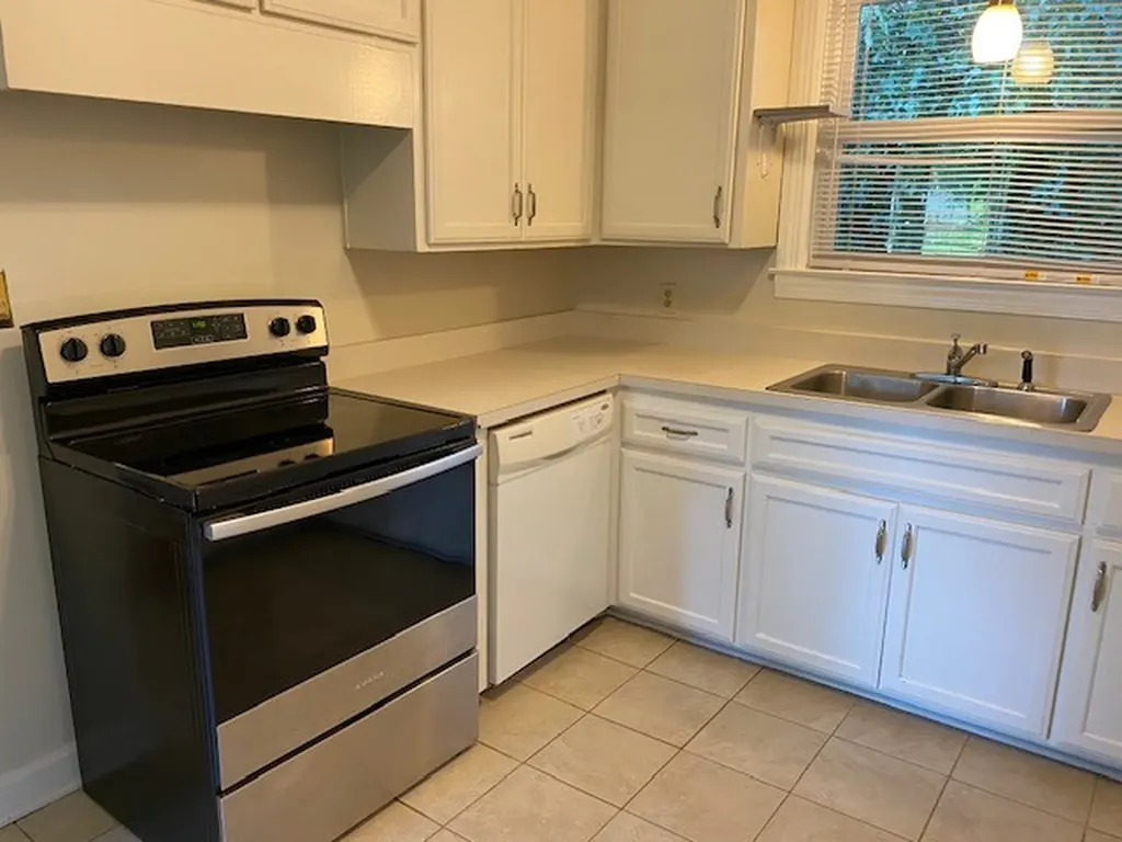 472 Manley Drive Nashville TN 37220