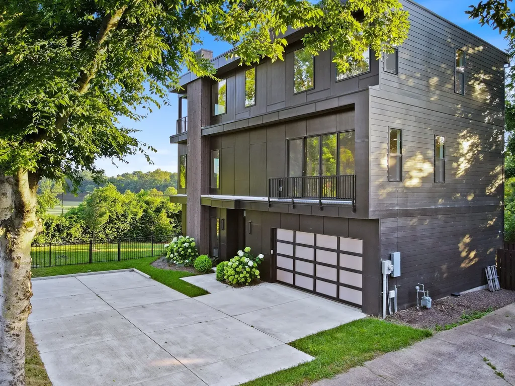 189 53rd Ave, N Nashville TN 37209