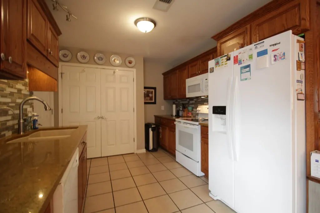 103 Shore Drive White House TN 37188