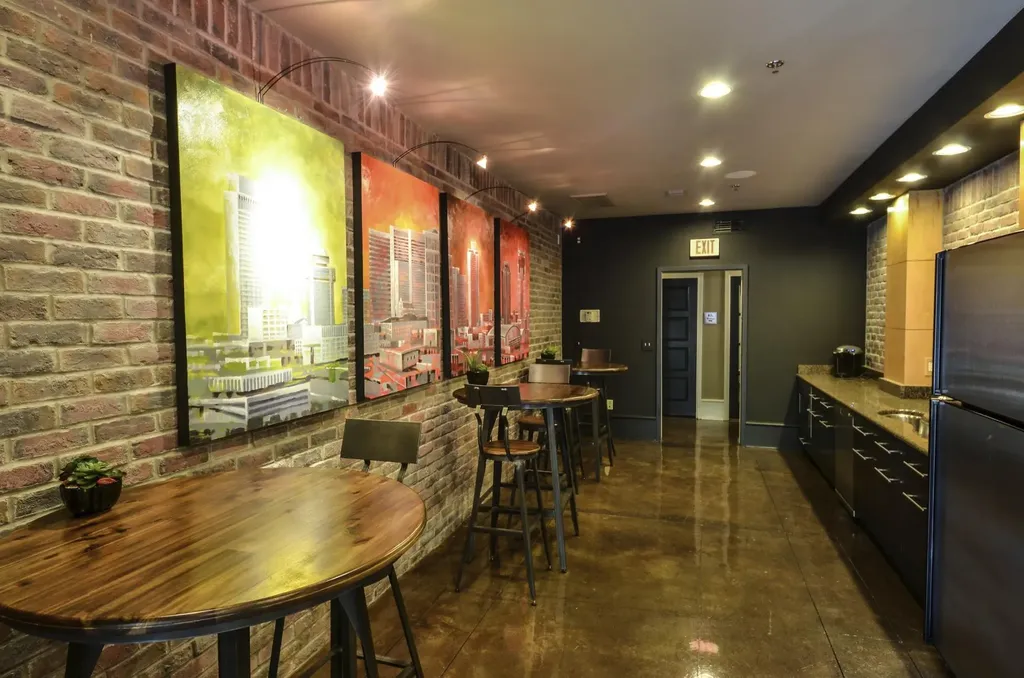1803 Broadway Nashville TN 37203