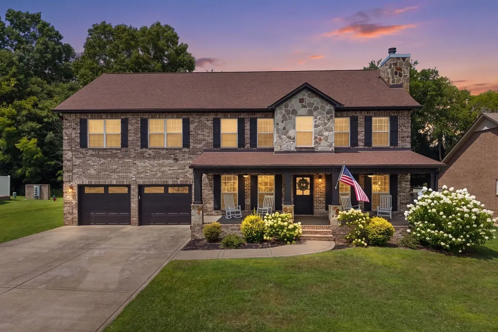 1032 Neeleys Bend Spring Hill TN 37174