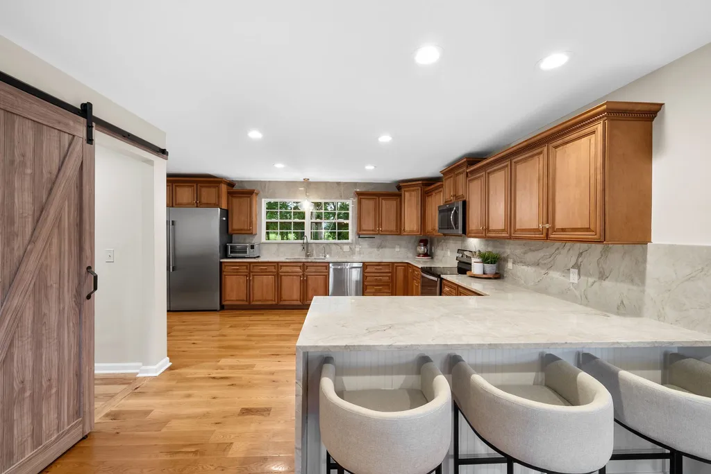 1032 Neeleys Bend Spring Hill TN 37174