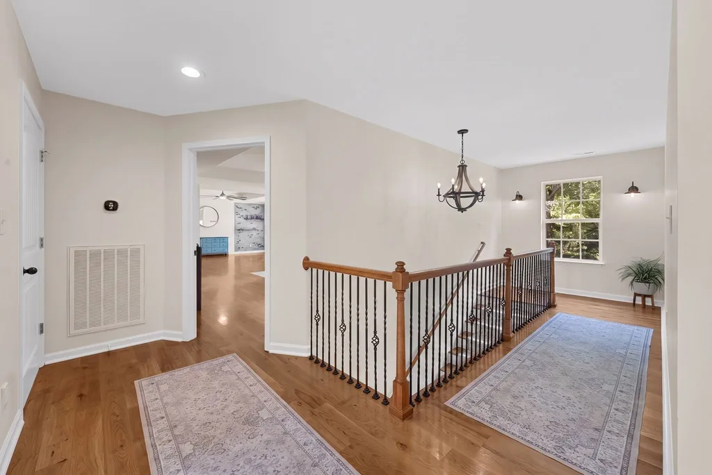 1032 Neeleys Bend Spring Hill TN 37174