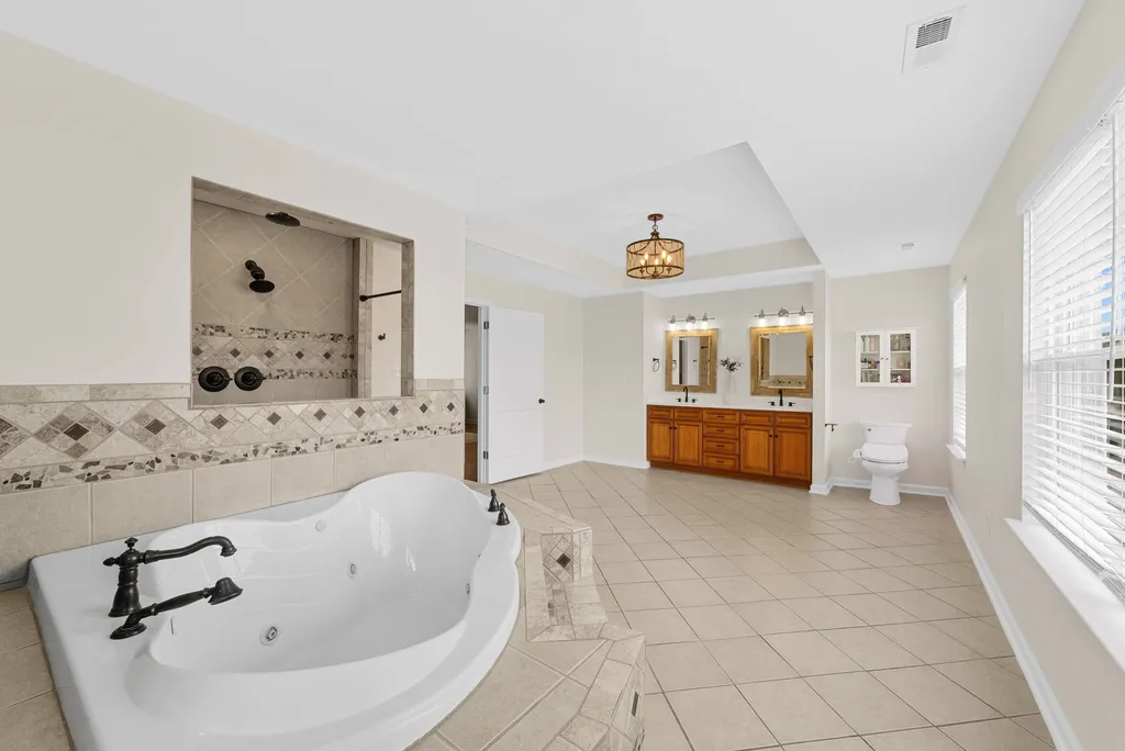 1032 Neeleys Bend Spring Hill TN 37174