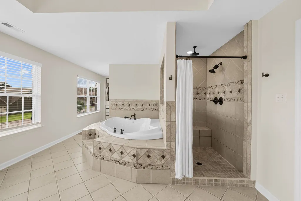 1032 Neeleys Bend Spring Hill TN 37174