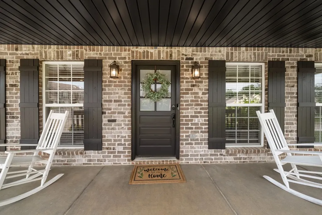 1032 Neeleys Bend Spring Hill TN 37174