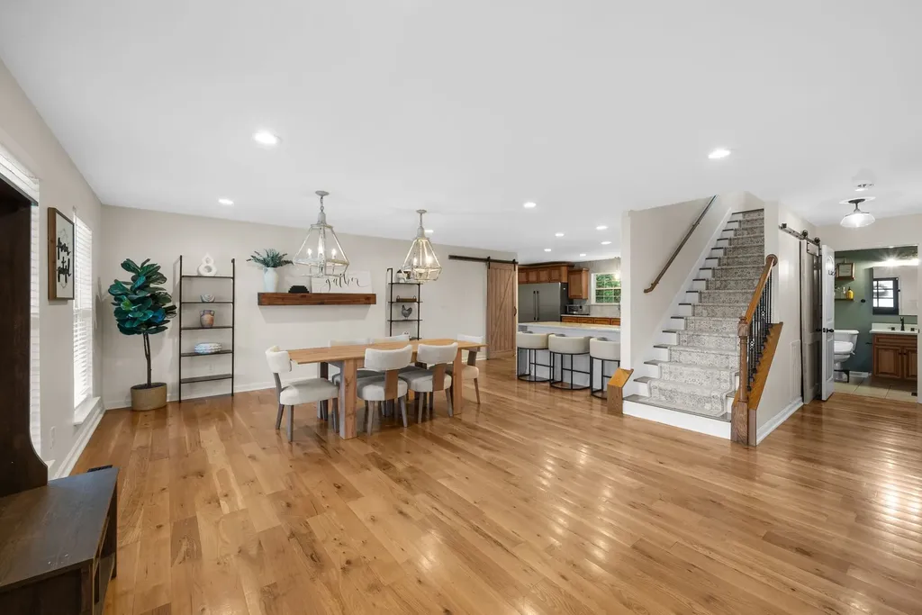 1032 Neeleys Bend Spring Hill TN 37174