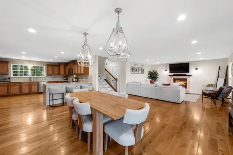 1032 Neeleys Bend Spring Hill TN 37174