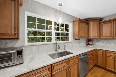 1032 Neeleys Bend Spring Hill TN 37174