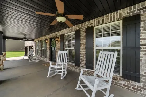 1032 Neeleys Bend Spring Hill TN 37174