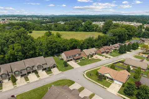 1032 Neeleys Bend Spring Hill TN 37174