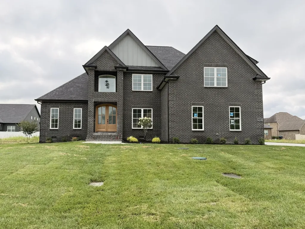 1718 Rhonda Drive Christiana TN 37037