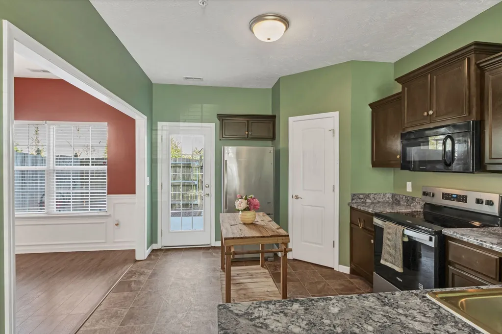 2417 New Holland Circle Murfreesboro TN 37128