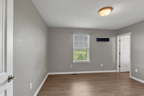 2417 New Holland Circle Murfreesboro TN 37128