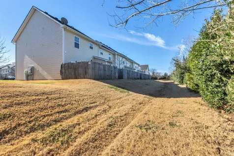 2417 New Holland Circle Murfreesboro TN 37128