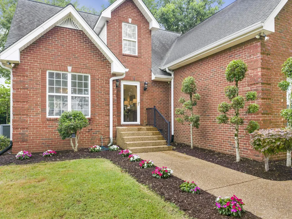 306 Chestnut Lane Lebanon TN 37087