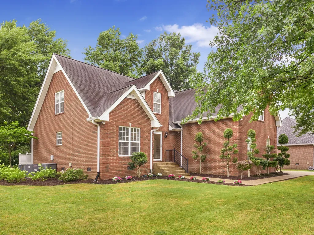 306 Chestnut Lane Lebanon TN 37087