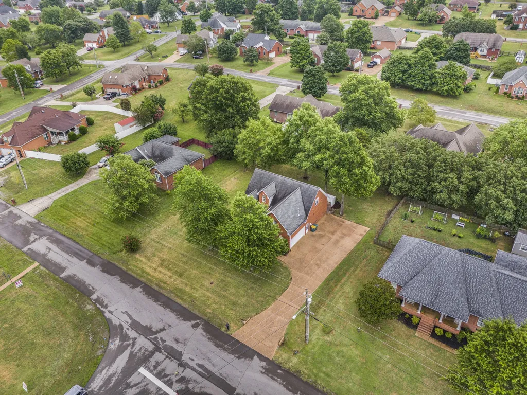 306 Chestnut Lane Lebanon TN 37087
