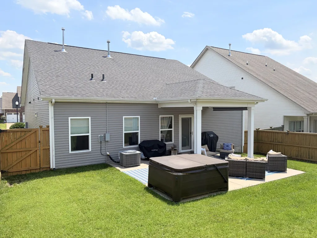 1036 Westgate Drive Gallatin TN 37066