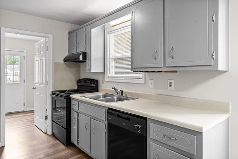 307 Alan Court Oak Grove KY 42262