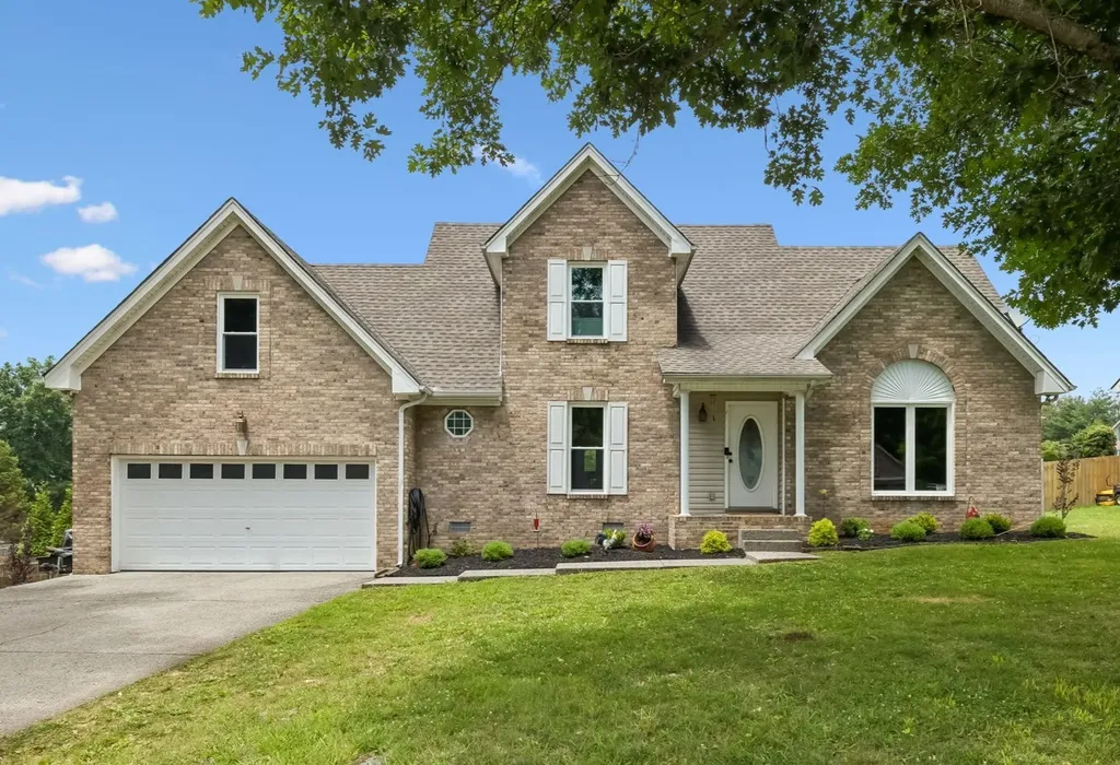 2055 Bon Drive Greenbrier TN 37073