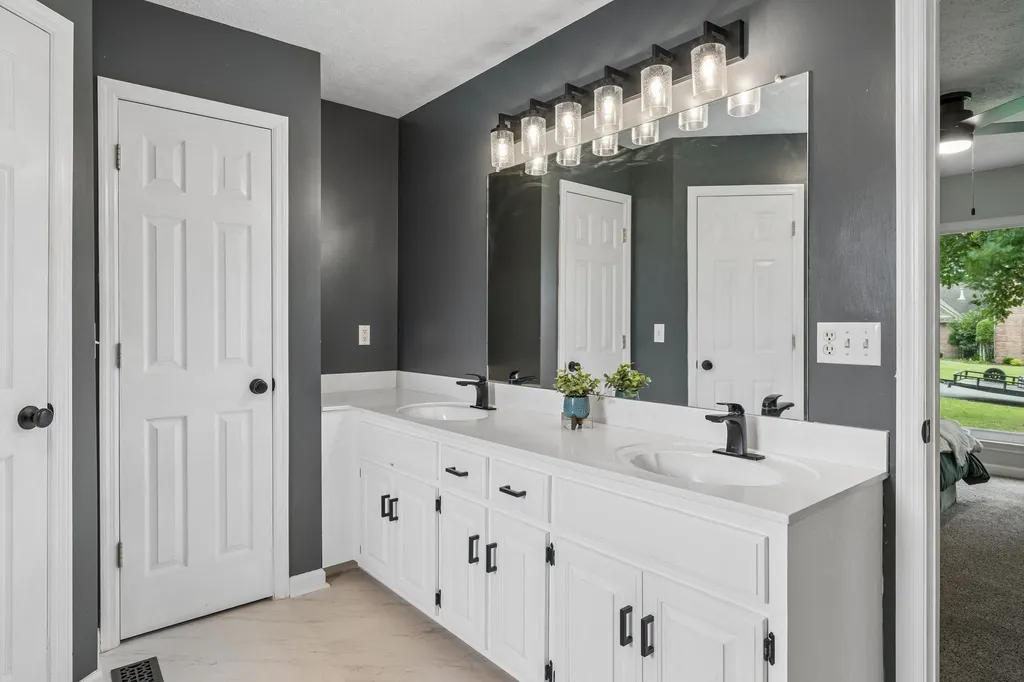 2055 Bon Drive Greenbrier TN 37073