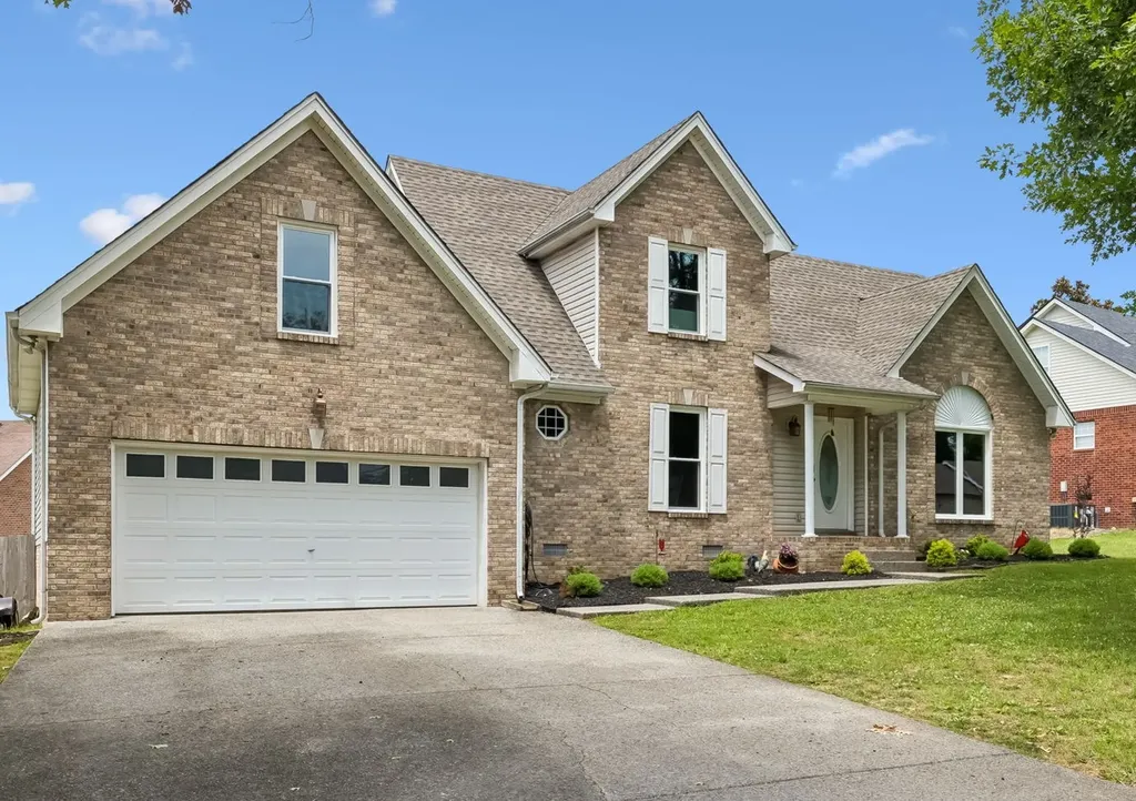 2055 Bon Drive Greenbrier TN 37073