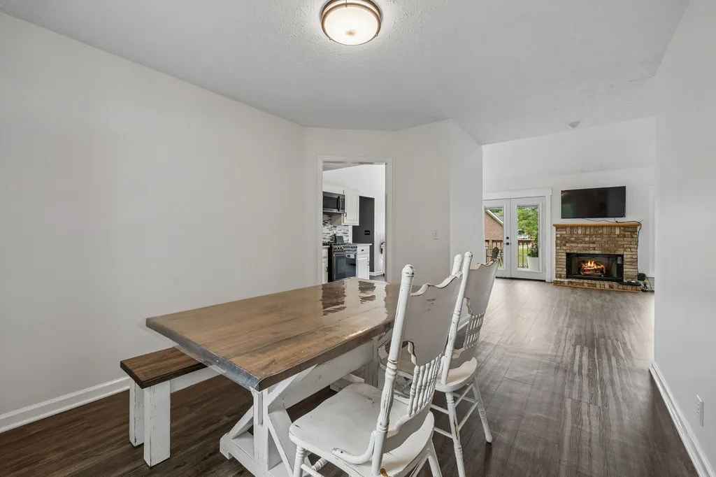 2055 Bon Drive Greenbrier TN 37073