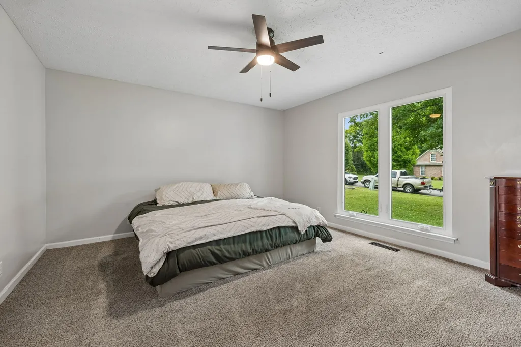 2055 Bon Drive Greenbrier TN 37073