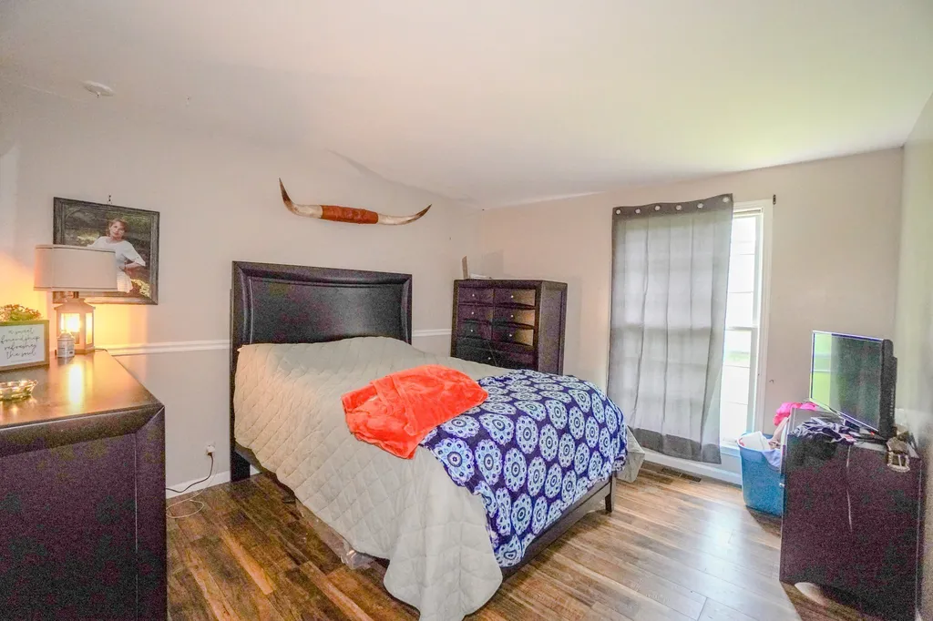 1094B Center Point Road Hendersonville TN 37075