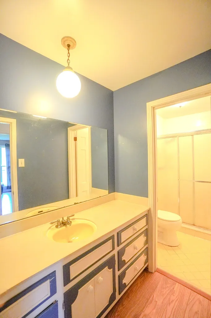 1094B Center Point Road Hendersonville TN 37075