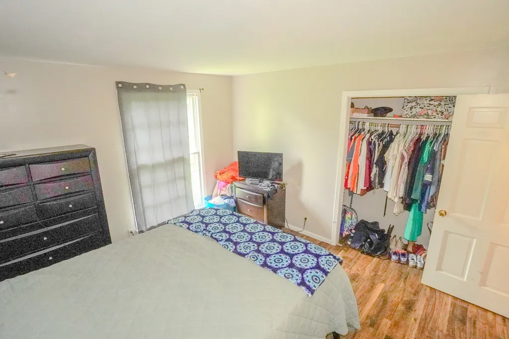 1094B Center Point Road Hendersonville TN 37075