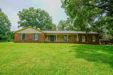 1094B Center Point Road Hendersonville TN 37075