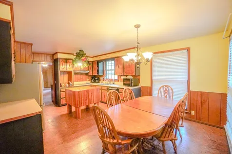 1094B Center Point Road Hendersonville TN 37075
