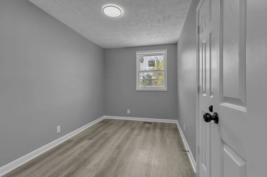 1916 Louanne Drive Nashville TN 37217