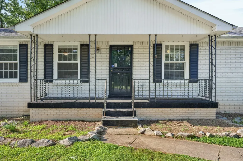 304 Notgrass Road Clarksville TN 37042