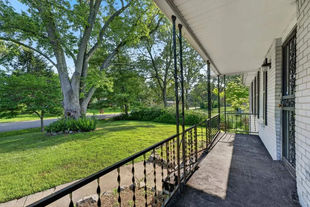 304 Notgrass Road Clarksville TN 37042
