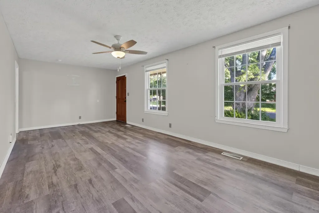 304 Notgrass Road Clarksville TN 37042
