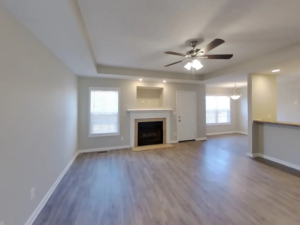 3712 Cindy Jo Dr, S Clarksville TN 37040