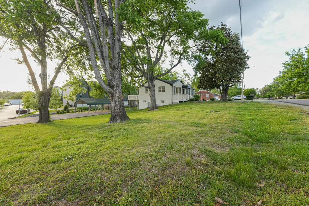 126 Donelsonwood Drive Nashville TN 37214