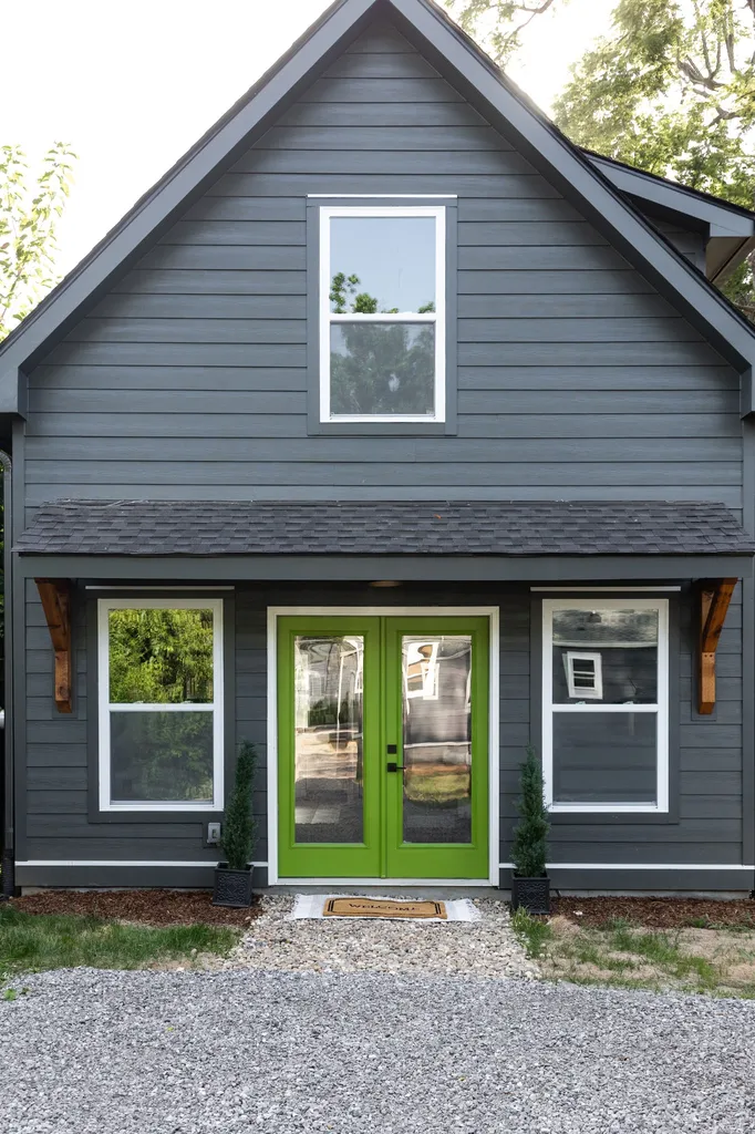 1104 Matthews Place Nashville TN 37206