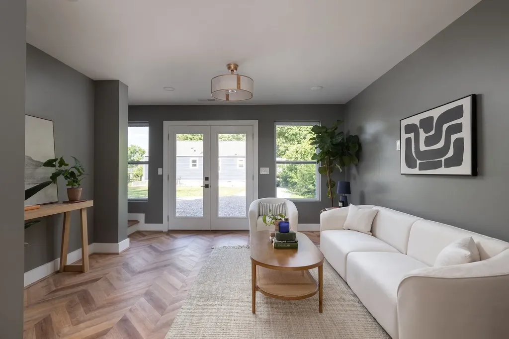 1104 Matthews Place Nashville TN 37206