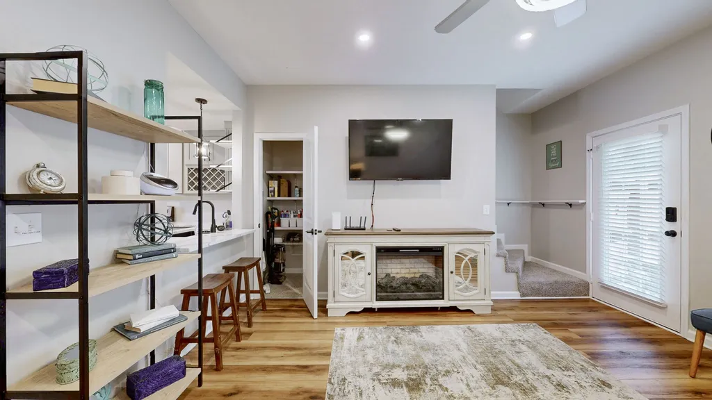 110 Bakertown Road Antioch TN 37013