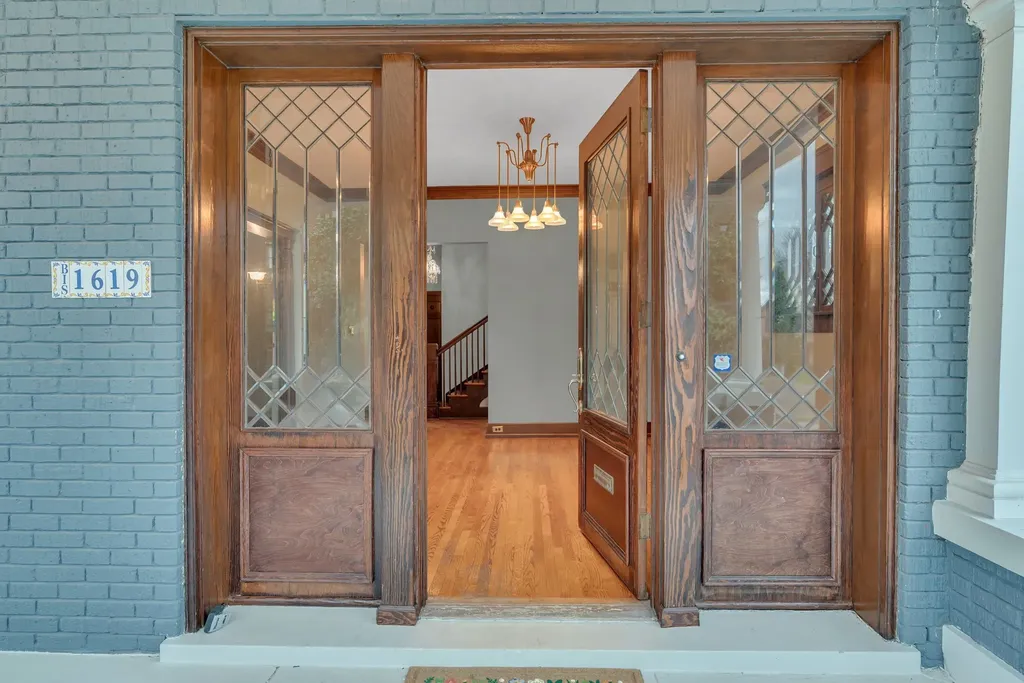 1619 18th Ave, S Nashville TN 37212