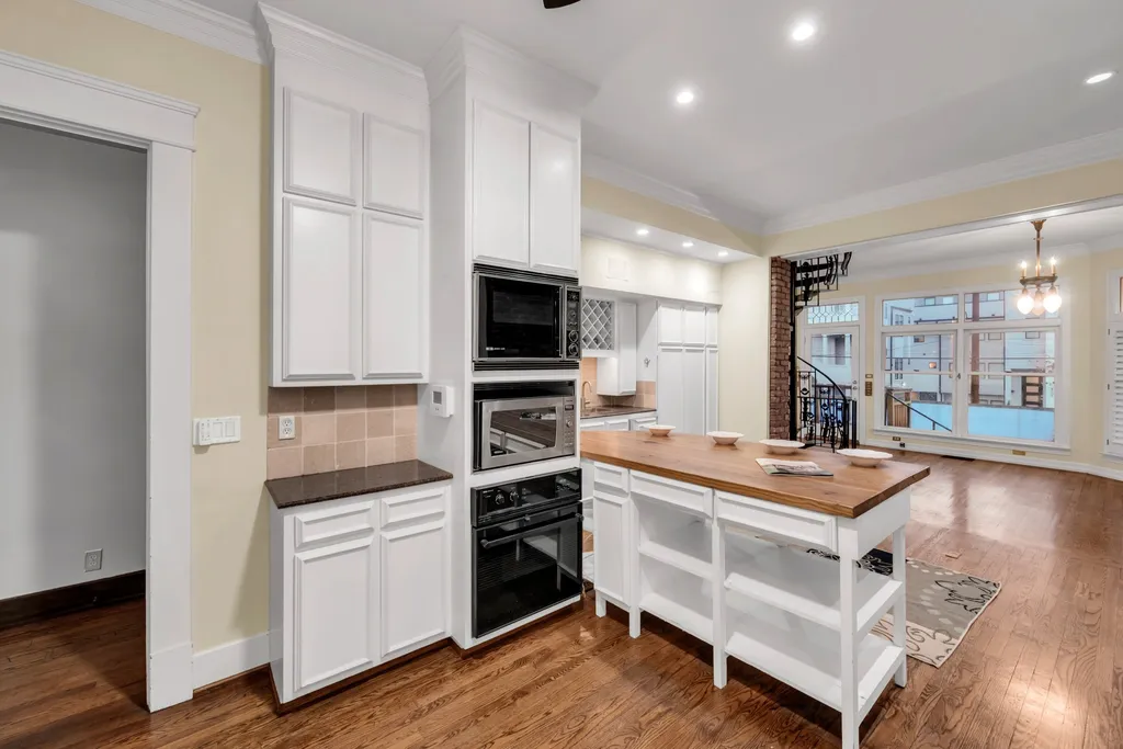 1619 18th Ave, S Nashville TN 37212