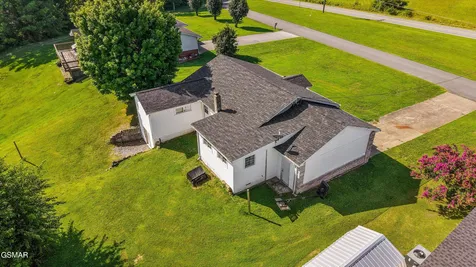 1356 Bluegrass Road Sevierville TN 37862