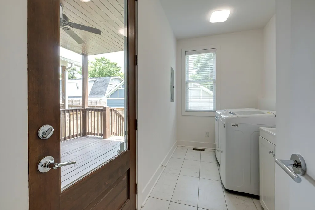 2022B 10th Ave, S Nashville TN 37204