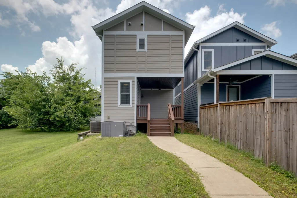 2022B 10th Ave, S Nashville TN 37204