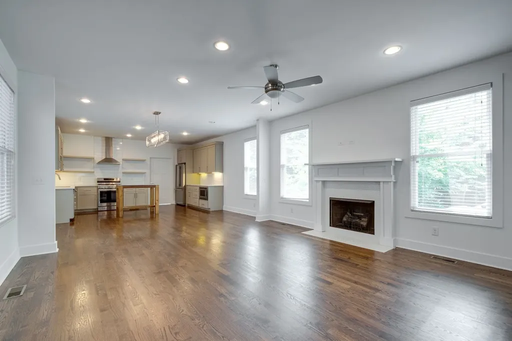 2022B 10th Ave, S Nashville TN 37204